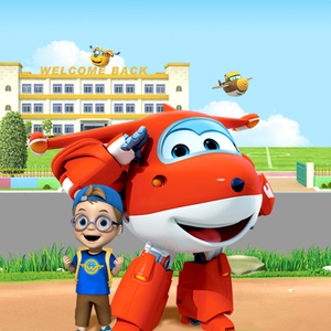 含紧一点h楼梯边做边走动漫
