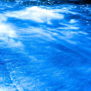 含紧一点h楼梯边做边走动漫
